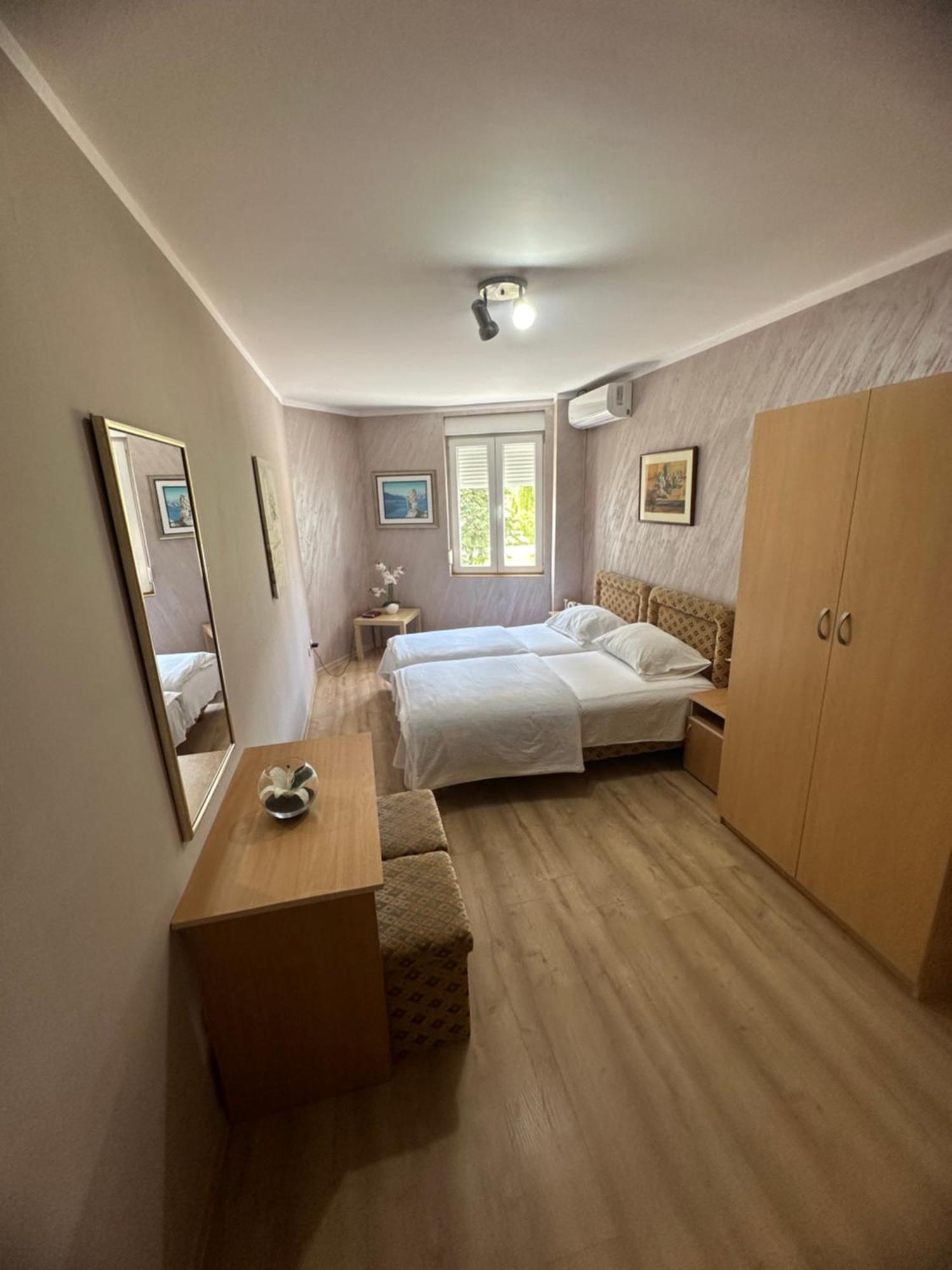 Apartments Bokan เซทินเจ ภายนอก รูปภาพ