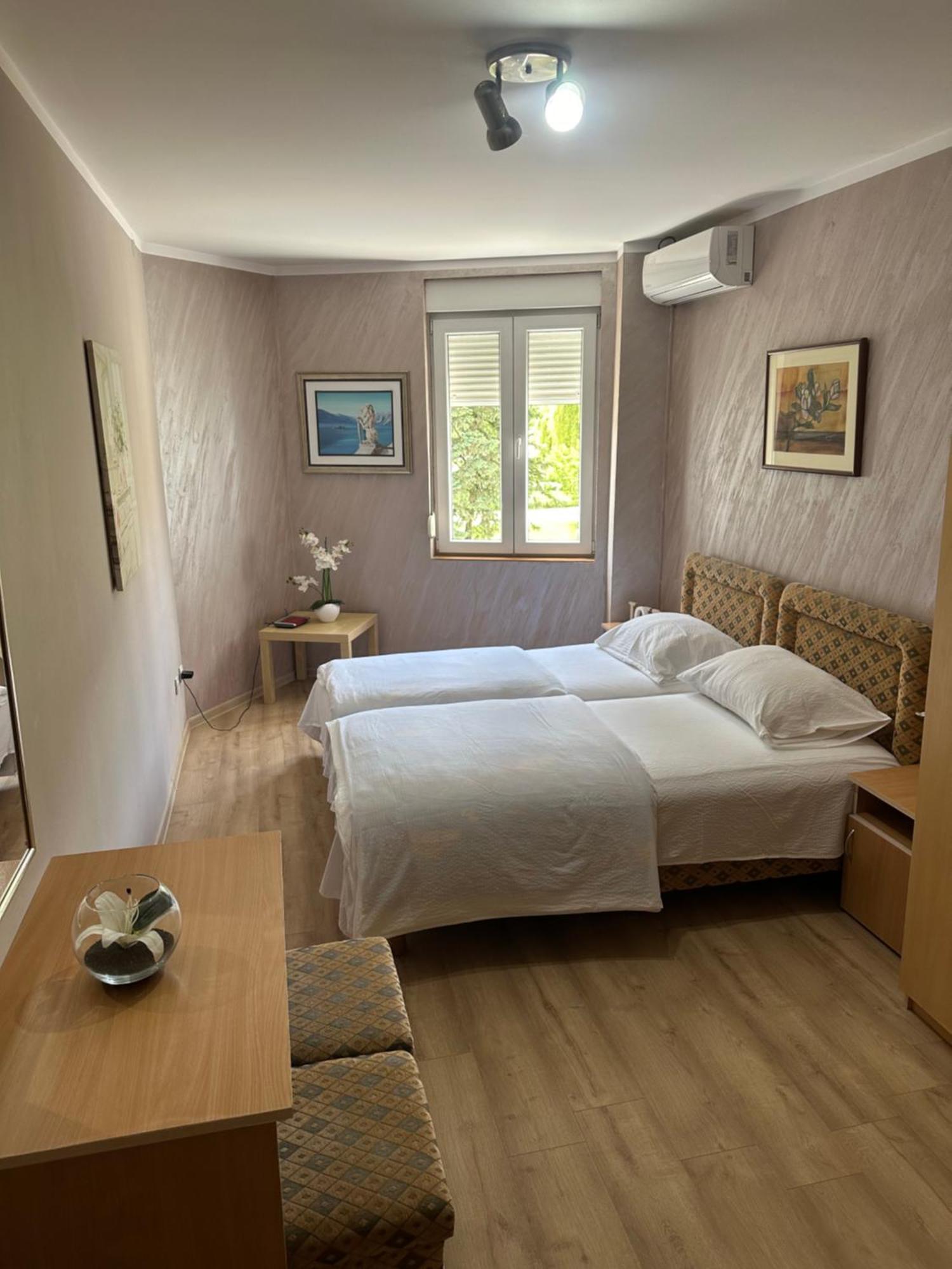 Apartments Bokan เซทินเจ ภายนอก รูปภาพ